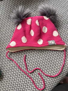 Зимняя шапка с капюшоном для девочек размер 39-41