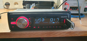 Grundig GX-30 USB / SD 4x25W 24V Automakk (3 foto / 3)
