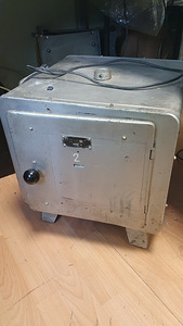 Laboratoorne elektriahi SNOL-2,5.2,5.2.5/2M 50..250C 1600W (1 foto / 4)