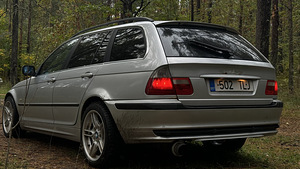 BMW 330XD (3 foto / 10)