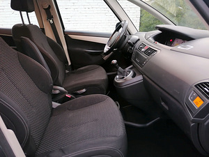 Citroen C4 Picasso 1,6 HDI 2008 (11 foto / 15)