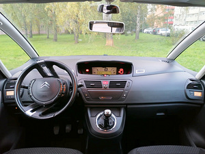 Citroen C4 Picasso 1,6 HDI 2008 (13 foto / 15)