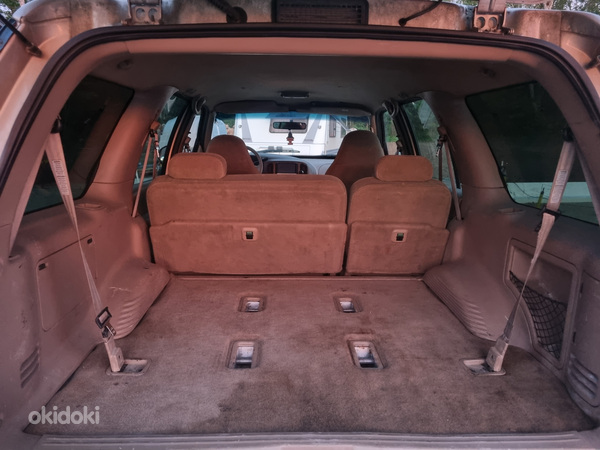 Ford Expedition (фото #7)
