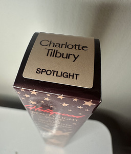 Charlotte Tilbury Beauty Light Wand Hollywood “Spotlight” 12 (2 foto / 2)