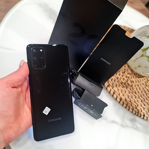 Samsung s20+5G (3 foto / 4)