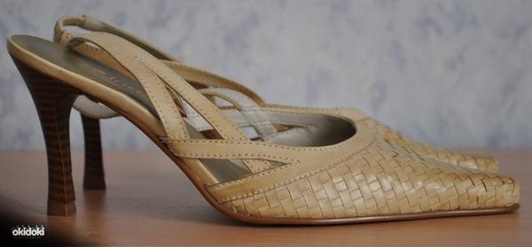 Женская обувь из кожи, размер 36 (фото #1)