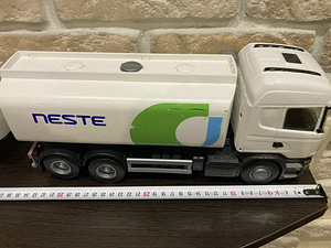 NESTE kütuseveok haagisega (suur mänguasi) (4 foto / 5)