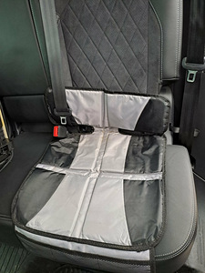 Cybex solution x-fix + Autoistme kaitsekate turvatooli alla. (4 foto / 4)