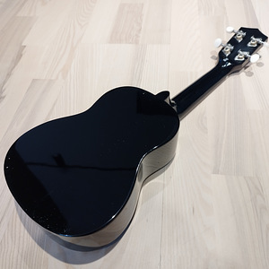 Kvaliteetne Soprano ukulele, must (2 foto / 3)