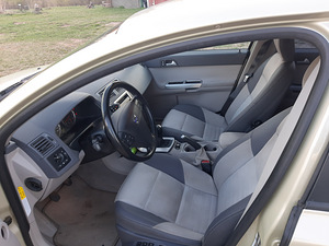 Volvo S40 2.4i (7 foto / 7)