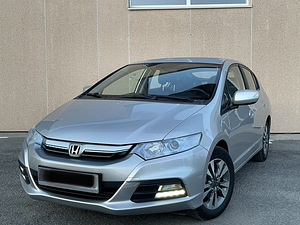 Autorent Väga ökonoomsed autod!Prius/Honda HYBRID, DIISEL (2 foto / 9)