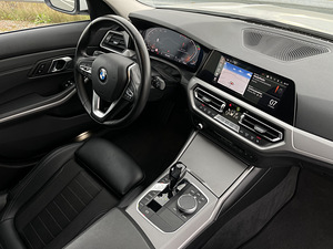 BMW 320 Shadowline 2.0 140kW 2019 (10 foto / 15)