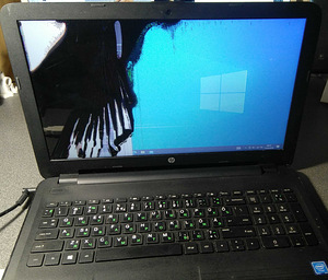 HP 15-ay000ny (1 foto / 3)