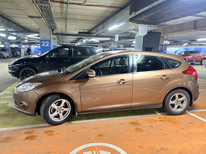 Ford Focus 1,6 LPG (9 foto / 10)
