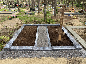 Hauakivid ja Hauapiirded (1 foto / 9)