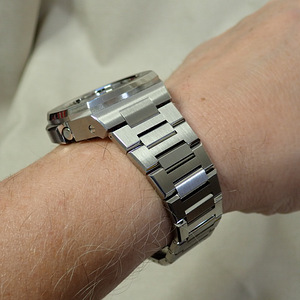 CASIO G-SHOCK Bluetooth GA-B2100-1A1ER Nautilus Style (3 foto / 4)