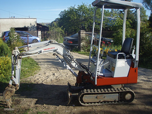 Miniekskavaatori (rent) (2 foto / 2)