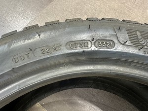 225/45R18 Michelin X-ICE North 4 NAGU UUS (3 foto / 3)
