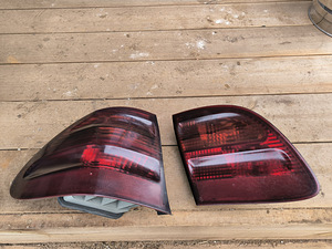 Mercedes W211 S211 universaal tagatuled (2 foto / 2)