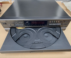 Technics SL-VM500 CD Changer (1 foto / 6)