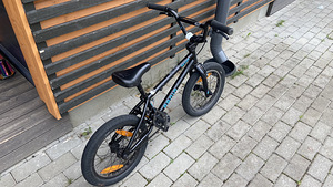 Laste BMX Radio Revo 16" 2021 Black (1 foto / 3)