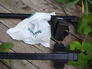 Thule , Toyota katuseraamid 120cm , 135cm (7 foto / 10)