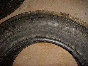 Kumho Radial 798 Plus 215 / 70R16 (6 foto / 6)