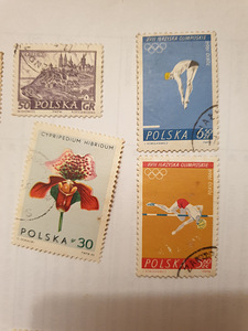 Марки. (2 фото из 3)