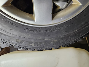 205/65/R16C Bridgestone + veljed (5 foto / 5)