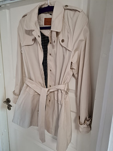 Massimo Dutti trench L suurus (2 foto / 7)