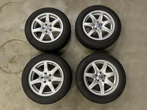 205/60R16 Volvo Goodyear UltraGrip Ice 2 (1 foto / 6)