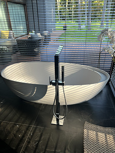 Напольный смеситель с душем Grohe Allure Brilliant (1 фото из 1)