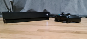 Võimsaim! Xbox One X 4K 1TB mängukonsooli komplekt + GTA V (3 foto / 7)