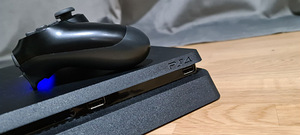 MEGA! Playstation 4 / PS4 SLIM mängukonsool (2 foto / 2)