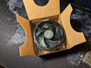 AMD Ryzen 5 1600 AM4 6C12T 3.2Ghz CPU + Box wraith cooler (2 foto / 2)