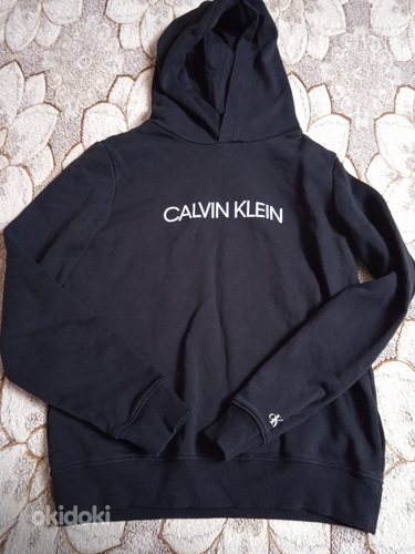 Calvin Kleini kampsun (foto #1)