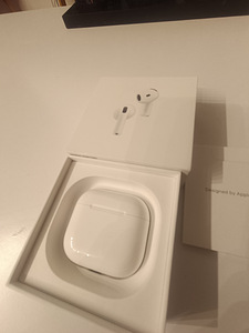 Apple airpods 4 с шумоподавлением (3 фото из 3)