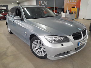 БМВ 320д 2006 автомат (1 фото из 13)