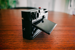 Fujifilm X100V, Must (4 foto / 5)