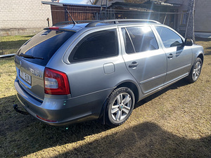 Skoda Octavia 1.2 77kW (4 foto / 13)