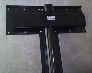 Loewe Reference 75" СПЕЦИАЛЬНОЕ КРЕПЛЕНИЕ ДЛЯ СТЕНЫ