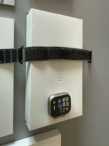 Apple Watch Ultra (49 мм, GPS + Cellular) – оригинал, счёт (1 фото из 10)