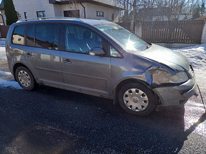 2003 VW Touran 1.9 TDI 77kW varuosadeks (3 foto / 9)