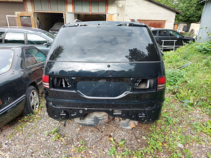Toyota Previa varuosadeks (4 foto / 8)