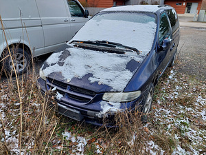 Chrysler Voyager, 3.3 бензин, автомат (2 фото из 6)