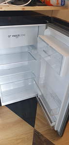 Vähekasutatud külmik Hisense RR106D4CBE (2 foto / 2)