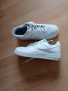 Кросовки Nike (1 фото из 1)