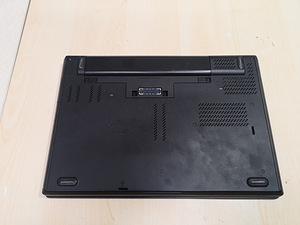 Lenovo Thinkpad T440p i5-4210M/8GB/180GB SSD win10 (8 foto / 10)