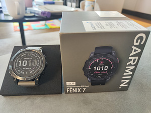Garmin Fenix 7 solar (1 foto / 2)