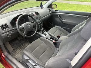 Volkswagen Golf 5 2.0tdi 103kw 2004 avtomat (9 foto / 10)